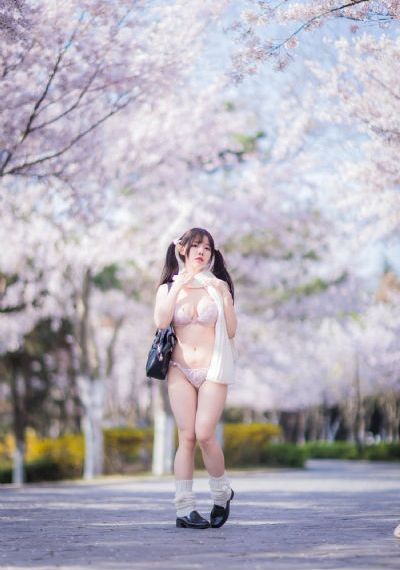 插校花_大片在线观看